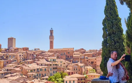 Medieval Gems of Tuscany: Siena, San Gimignano and Monteriggioni
