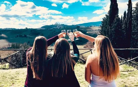 Chianti Wineries Tour with Tuscan Lunch and San Gimignano