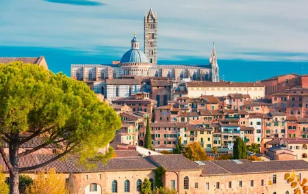 Tuscany: Day Trip to Pisa, Siena, San Gimignano, and Chianti