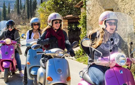 Tuscany Vespa Tour: Lunch & Wine Tasting, Countryside Roads