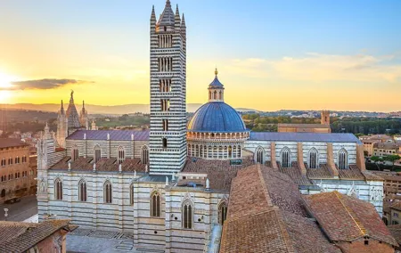 San Gimignano, Siena, Monteriggioni: Fully Escorted Tour, Lunch & Wine Tasting