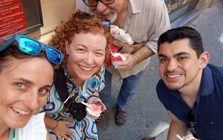 Florence Street Food Walking Tour with wine in Duomo Area