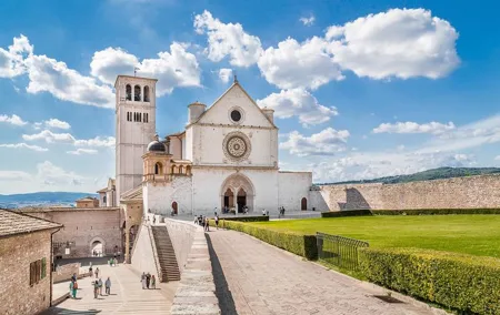 Private Full-Day Tour of Assisi and Cortona from Florence