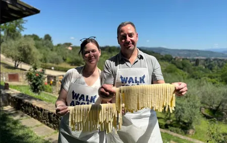 Florence Pasta and Gelato Class at a Tuscan Farmhouse with Wine