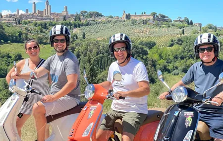 From San Gimignano: Tuscany Vespa Tour, Lunch & Wine Tasting