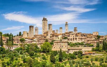 Private Tour of San Gimignano, Monteriggioni and Siena from Florence