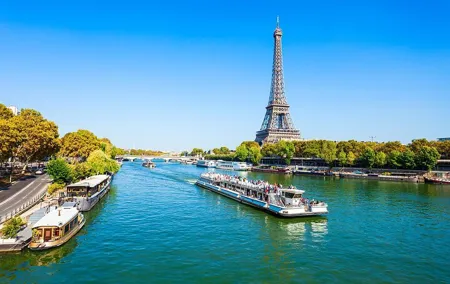 Paris - One Hour Seine River Cruise with Recorded Commentary