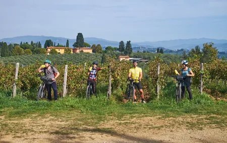 E-bike Chianti Classico & Tuscany tour with Wine & Lunch at Farm