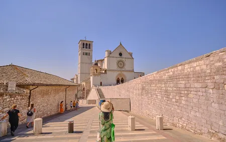 Heart of Umbria: explore the mystic towns of Orvieto and Assisi