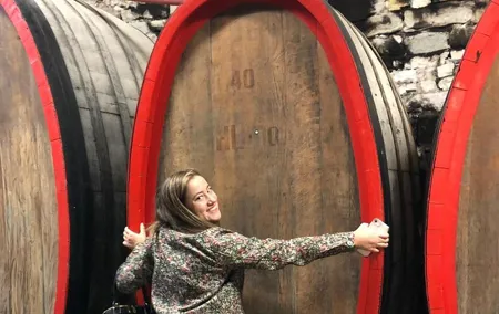Small Group Wine Tasting in Tuscany with Vineyard Visit