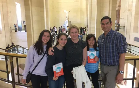 Family Treasure Hunt at the Louvre Museum