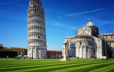 Private Day Trip from Florence to Pisa, Lucca and Vinci