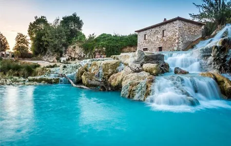 Guided tour to the wonderful Saturnia thermal waterfalls