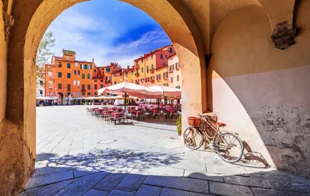 Private Pisa & Lucca Day Tour from Florence