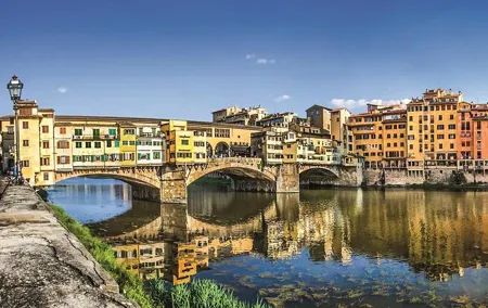 Skip the line: Accademia Small Group and walking tour of Florence