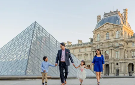 Private Photoshoot at the Louvre area in Paris
