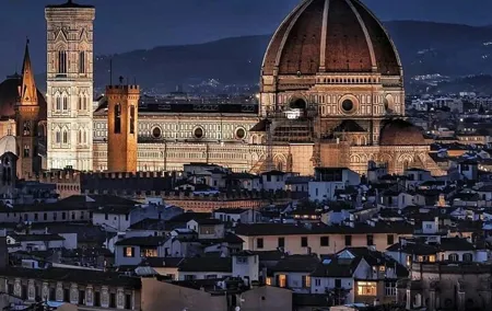 Explore Florence with Electric Mini Car Night Tour