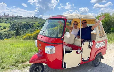 From Florence:Tuscany Tuk Tuk with Lunch, Wine & San Gimignano