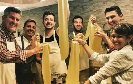 Hands on Deluxe Traditional 4-course dinner with fresh pasta