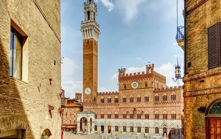 Pisa, Siena, San Gimignano and Chianti: Tuscany Day Trip by minivan