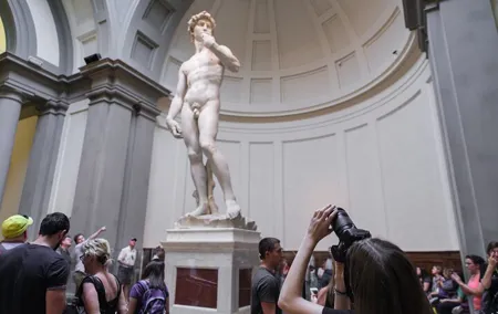 Florence in 1 Day: Walking Tour with Accademia & Uffizi Gallery