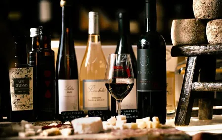 Paris: Notre Dame Gourmet Food & Wine Tour with a Culinary School