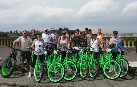 Florence: Guided E-Bike Tour to Piazzale Michelangelo