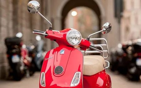 Vespa Motorcycle rental in Florence