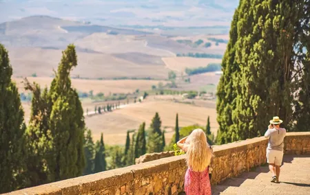 Val d'Orcia private tour: Montalcino, Pienza and Montepulciano
