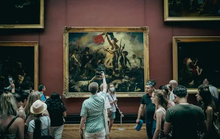 Paris Louvre Visit - Options: Private Guide, Breakfast & Cruise