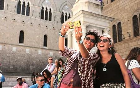 Siena San Gimignano Pisa Escorted Transport and Optional Lunch