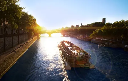 Paris City Tour by Seine River Cruise
