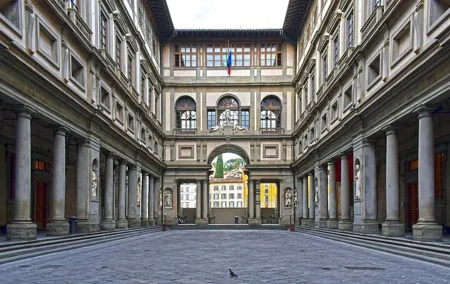 Uffizi, Pitti Palace & Royal Apartments Private Tour