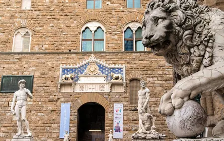 Grand Florence: Private City Tour with Uffizi, David & Lunch