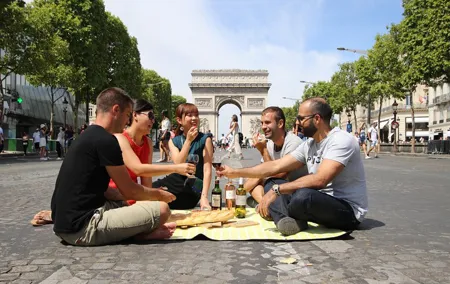 First Day Bike Tour, Top Sights, hidden gems, Wine&Cheese picnic