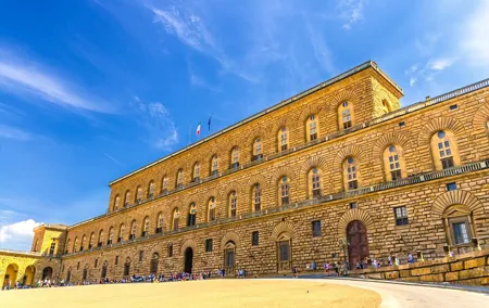 Skip-the-line Palazzo Pitti and Boboli Gardens Private Tour