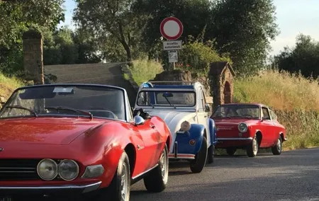 Tuscan Hills Tour with Classic Car