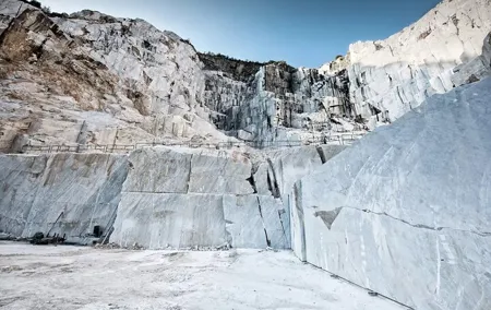 Around Tuscany: Carrara Marbles, Pisa & Lucca