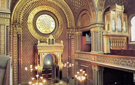 Prague Jewish Town Admission Ticket & Optional Audio Guide