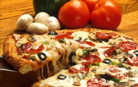 Cook Like an Italian: Pizza & Gelato Cooking Class in Florence