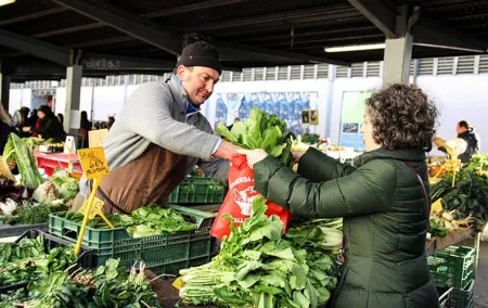 Florence Market Tour and Pasta Class with Food Author Patrizia