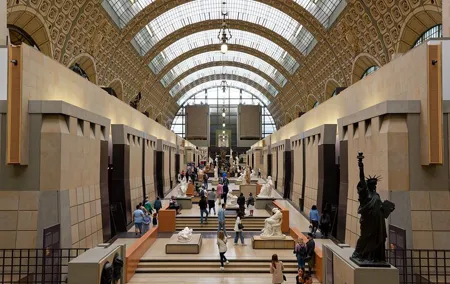 Paris Sightseeing Tour by Bus with Orsay Museum Admission Ticket