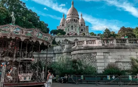 Small Group Walking Tour of Montmartre -10 people max