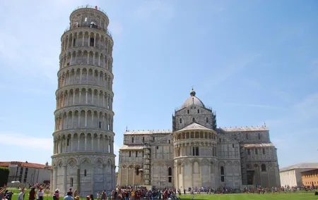 Private 8 hours Tour to Pisa and Lucca from Florence