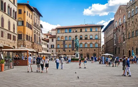 Discover Florence's Gems: Walking Tour Through Time and Culture