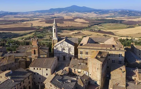 A Wine bliss in Montalcino, Montepulciano, Val d'Orcia