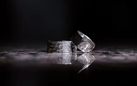 Forge your own wedding rings or friendship rings in Tuscany