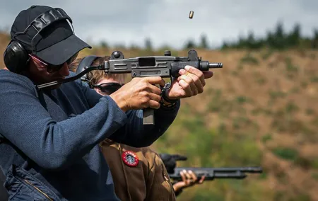 Prague: Outdoor shooting experience 3 to 10 guns + BUS Transfer