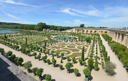 Versailles Musical Gardens & Trianon Estate Entry with Audio