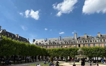 Visit and Discover Paris Le Marais